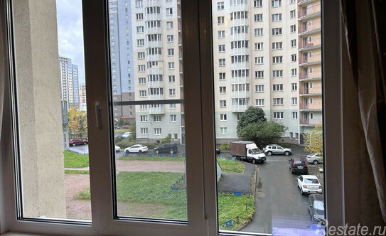 Продажа 3-комн квартиры на вторичном рынке Богатырский пр-кт,  д. 52,  к. 1