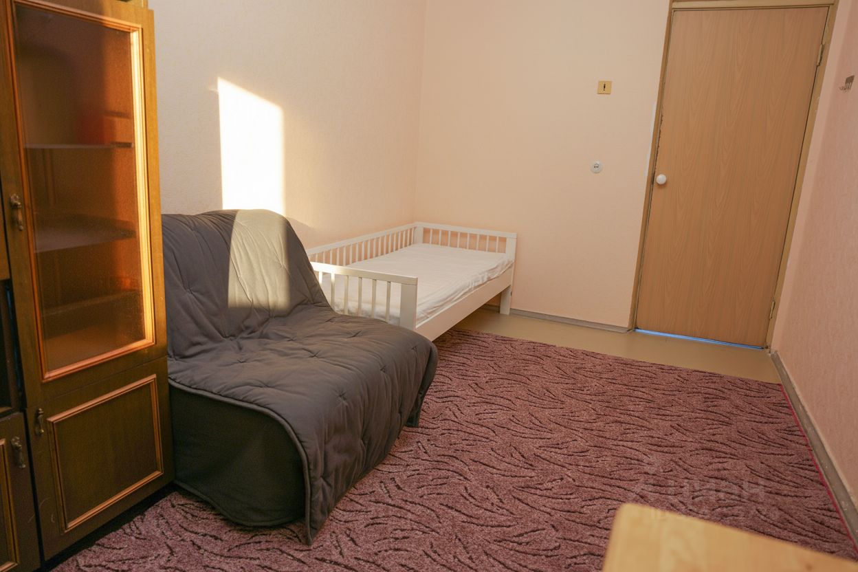 Аренда 3-комн квартиры на вторичном рынке улица Декабристов, 34