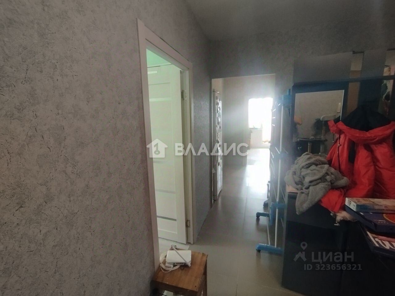 Продажа 3-комн квартиры на вторичном рынке улица Маршала Захарова, 12к2