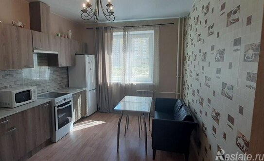 Продажа 1-комн квартиры на вторичном рынке проспект Королёва,  д. 69