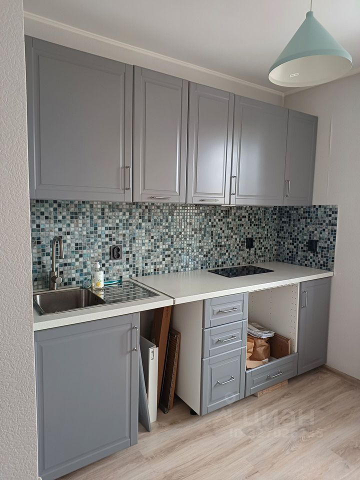 Продажа 1-комн квартиры на вторичном рынке улица Русановская, 18к3