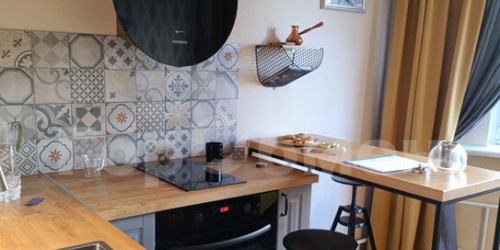 2-комн квартира Лухмановская улица,  д. 24