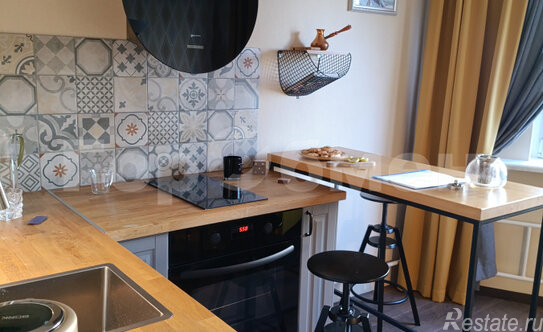 Продажа 2-комн квартиры на вторичном рынке Лухмановская улица,  д. 24