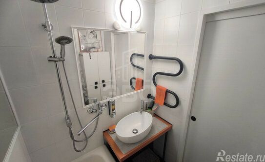 Продажа 1-комн квартиры на вторичном рынке улица Ярослава Гашека,  д. 24 к1