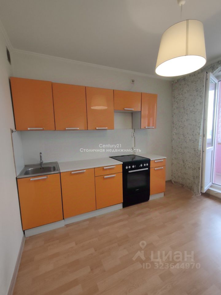 Продажа 2-комн квартиры на вторичном рынке улица Александры Монаховой, 95к1