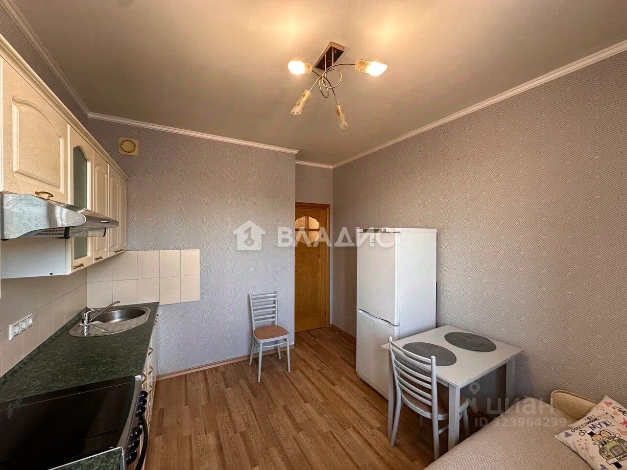 Продажа 1-комн квартиры на вторичном рынке Бухарестская улица, 118к3