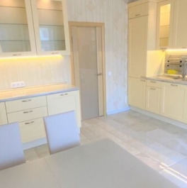 Аренда 1-комн квартиры на вторичном рынке улица Восстания,  д. 42А