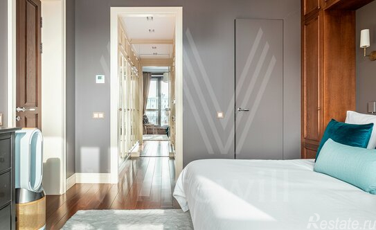 Продажа 3-комн квартиры на вторичном рынке Пироговская М. ул,  д. 8