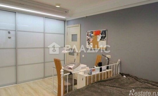 Продажа 2-комн квартиры на вторичном рынке улица Лётчика Грицевца,  д. 12