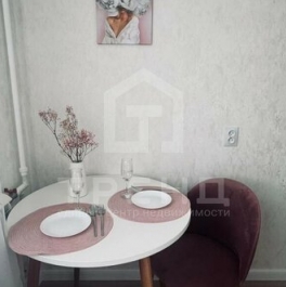 Продажа 1-комн квартиры на вторичном рынке Будапештская улица,  д. 89 к1