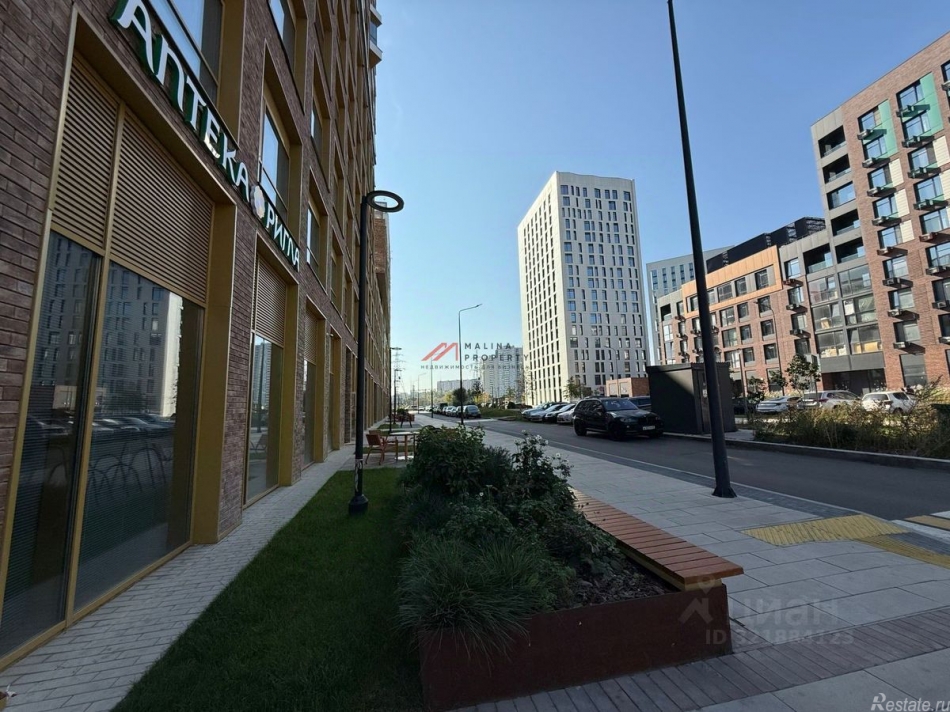 Продажа торгового помещения улица Мустая Карима,  д. 12