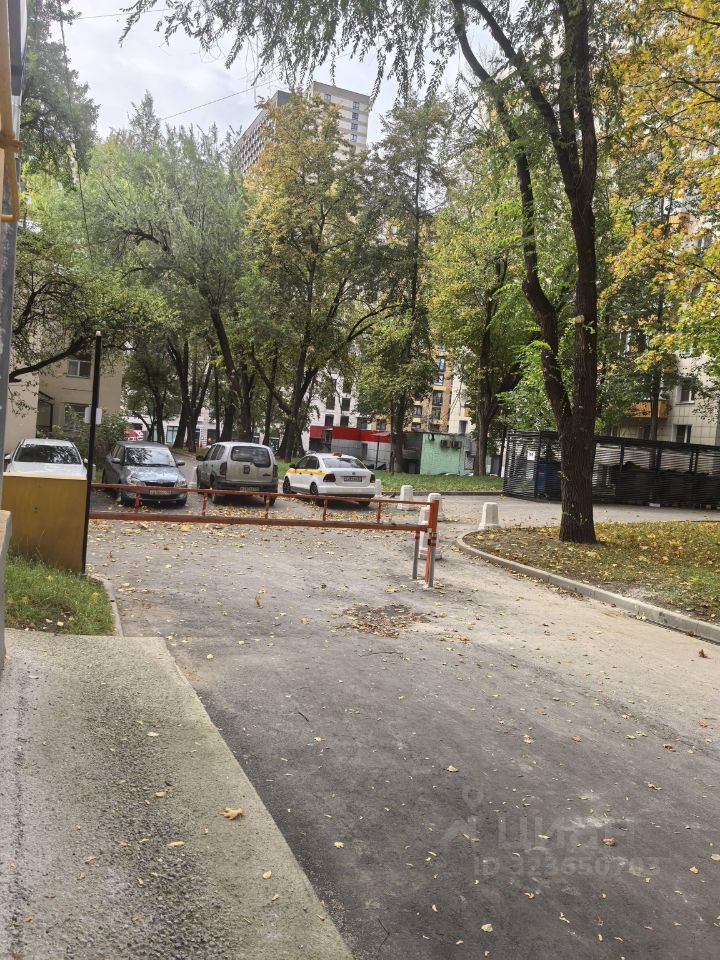 Продажа 4-комн квартиры на вторичном рынке 1-й Институтский проезд, 4/2