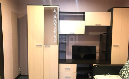 Продажа 1-комн квартиры на вторичном рынке Киришский район, улица Строителей,  д. 22