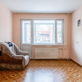 Продажа 2-комн квартиры на вторичном рынке улица Композиторов,  д. 29 к1