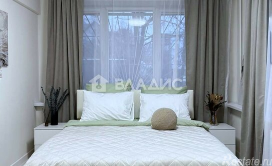 Продажа 2-комн квартиры на вторичном рынке проезд Энтузиастов,  д. 17