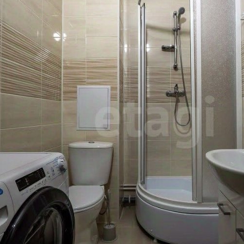 Студия проспект Авиаконструкторов, 63