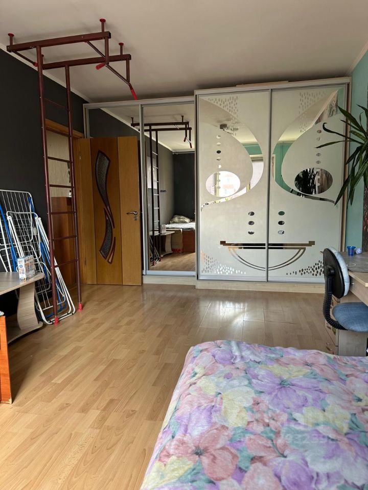 Продажа 2-комн квартиры на вторичном рынке ВНИИССОК пгт, улица Дружбы, 9