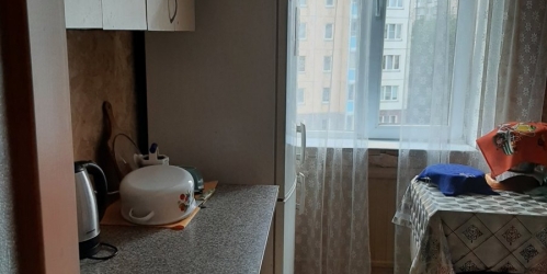 Комната Стрельна г., Львовская ул. ,  д. 21,  к. 2