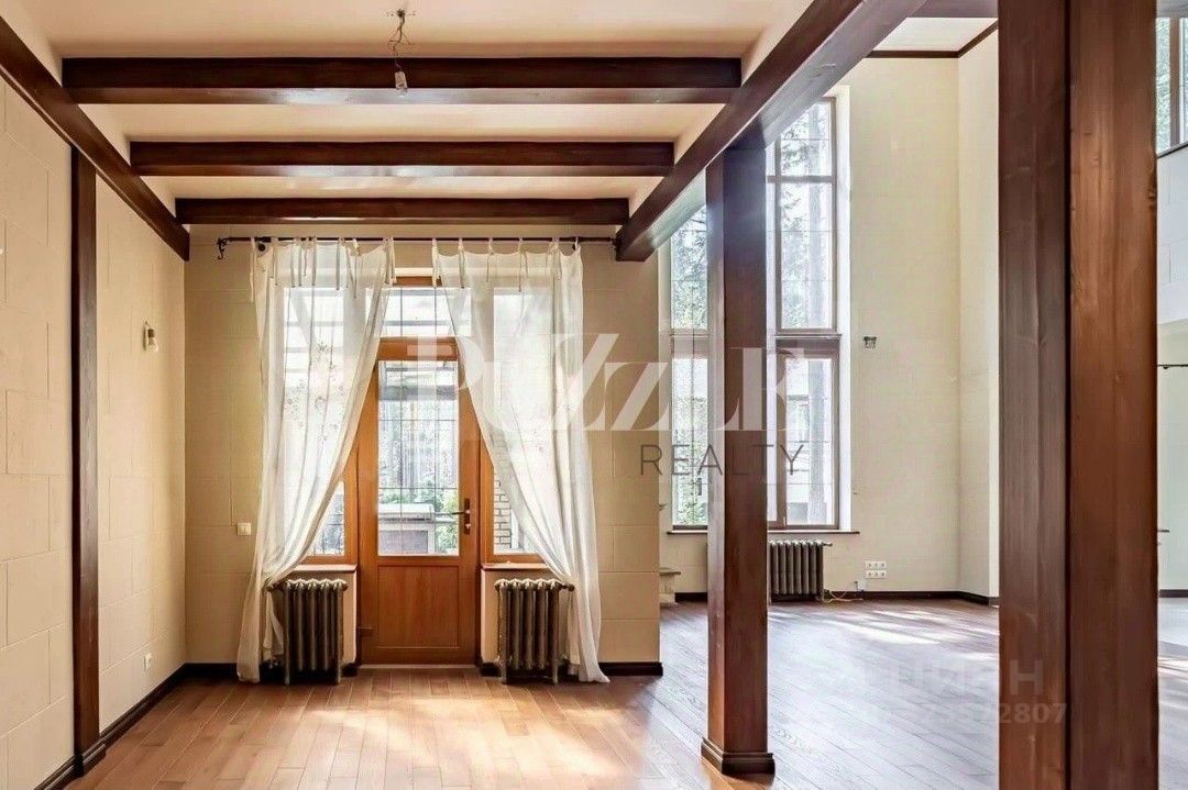 Продажа дома пос. Ленинское, переулок Еловый, 2