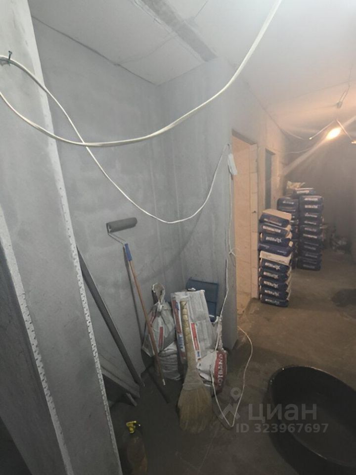 Продажа 3-комн квартиры на вторичном рынке Днепропетровская улица, 27к1