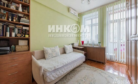 Продажа 2-комн квартиры на вторичном рынке Оболенский пер,  д. 2