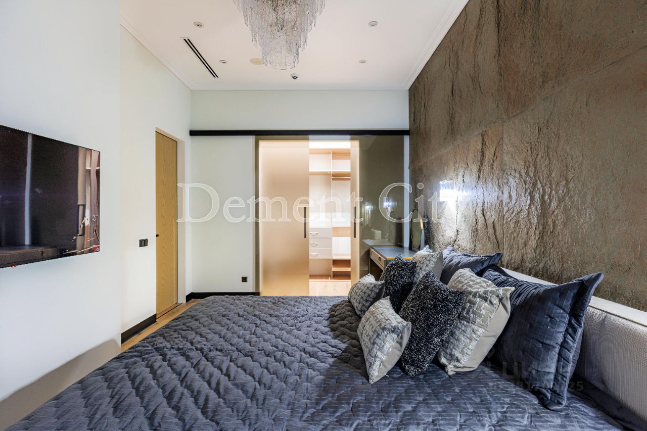 Аренда 2-комн квартиры на вторичном рынке 1-й Красногвардейский проезд, 22с1