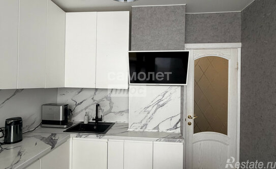 Продажа 1-комн квартиры на вторичном рынке улица Брусилова,  д. 33 к1