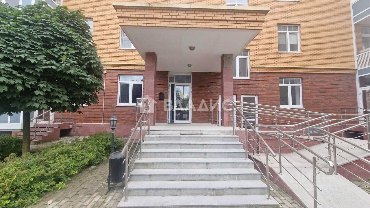 Аренда 3-комн квартиры на вторичном рынке Заречье пгт, улица Тихая, 26к4