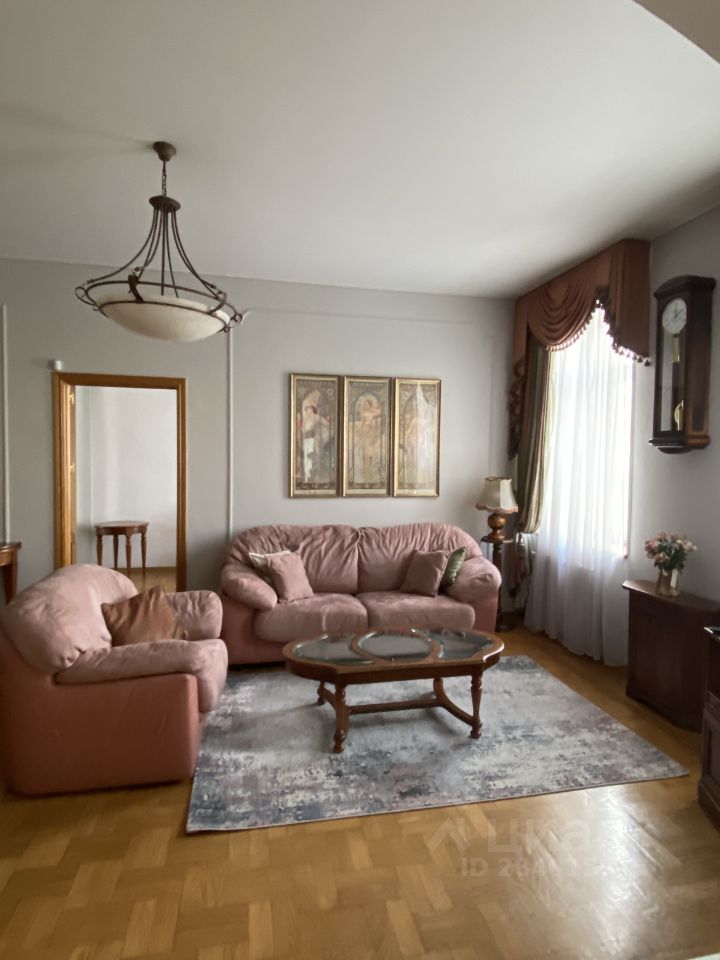 Аренда 2-комн квартиры на вторичном рынке улица Пречистенка, 40/2С4