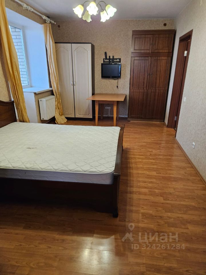 Продажа 1-комн квартиры на вторичном рынке Петергофское шоссе, 17к1