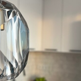 Продажа 2-комн квартиры на вторичном рынке улица Степана Шутова,  д. 6 к1