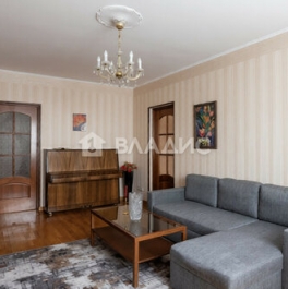 Продажа 4-комн квартиры на вторичном рынке Мичуринский пр-кт,  д. 27,  к. 2