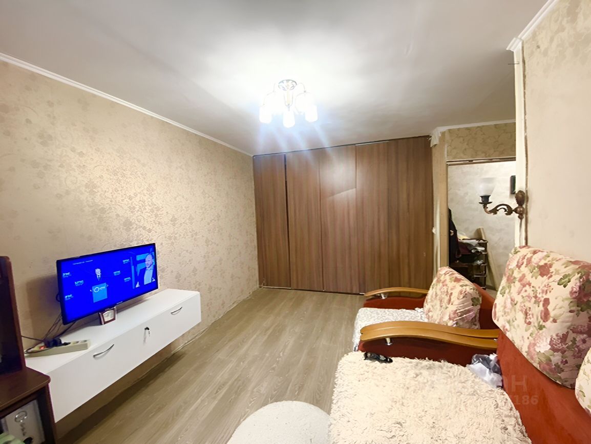 Продажа 1-комн квартиры на вторичном рынке Серпухов, Физкультурная улица, 15