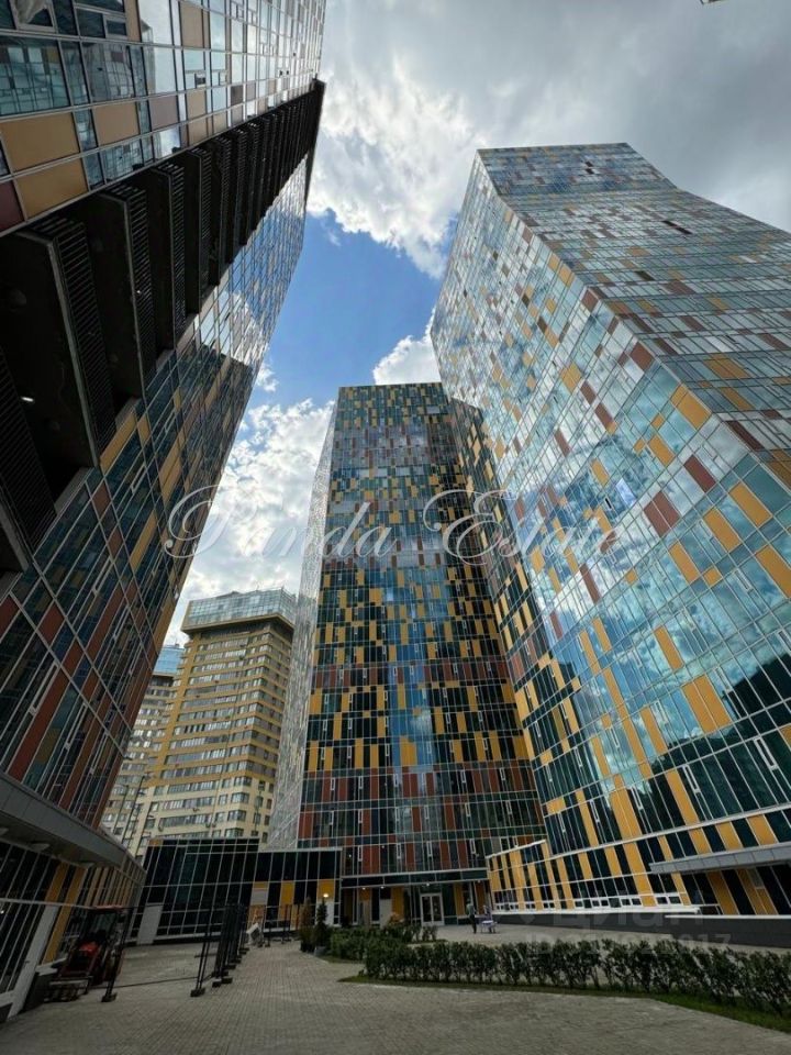 Продажа 3-комн квартиры на вторичном рынке Мытная улица, 40к2