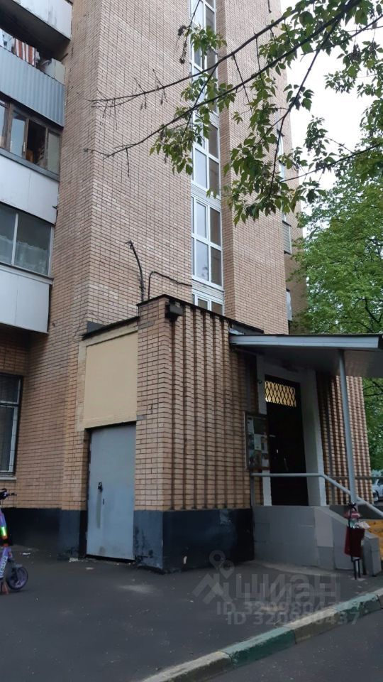 Продажа 2-комн квартиры на вторичном рынке улица Гамалеи, 23К2