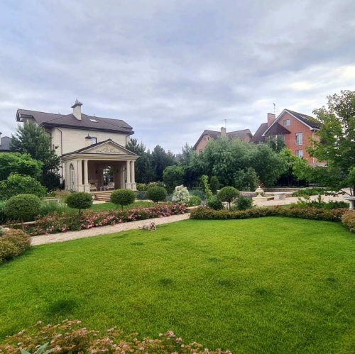 Коттедж/дом село Дмитровское, Янтарная улица,  д. 17