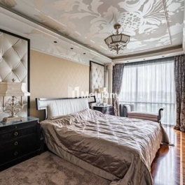 Продажа 3-комн квартиры на вторичном рынке ул Нежинская,  д. 1,  к. 4