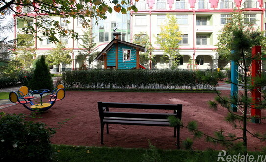 Продажа 3-комн квартиры на вторичном рынке Озерная Б. ул,  д. 70