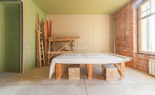 Продажа 2-комн квартиры на вторичном рынке Каменноостровский пр-кт,  д. 26-28