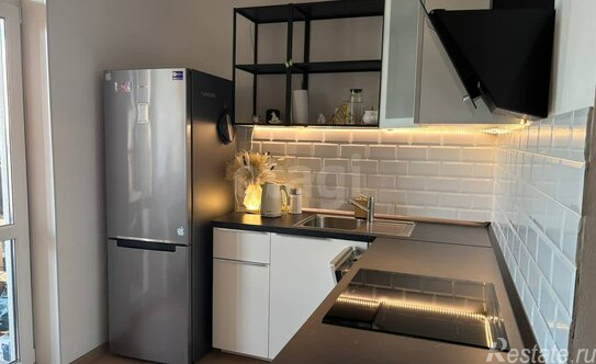 Продажа 1-комн квартиры на вторичном рынке улица Адмирала Черокова,  д. 20 литА