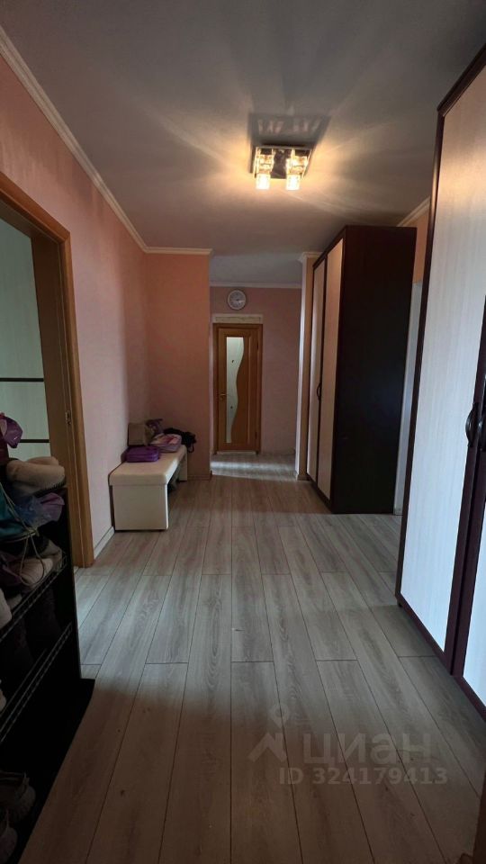 Продажа 4-комн квартиры на вторичном рынке Волжский бульвар, 11