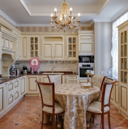 Продажа 4-комн квартиры на вторичном рынке Варсонофьевский пер,  д. 6