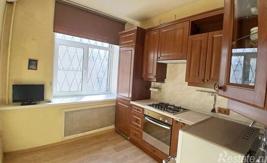 Продажа 2-комн квартиры на вторичном рынке ул Смолячкова,  д. 12