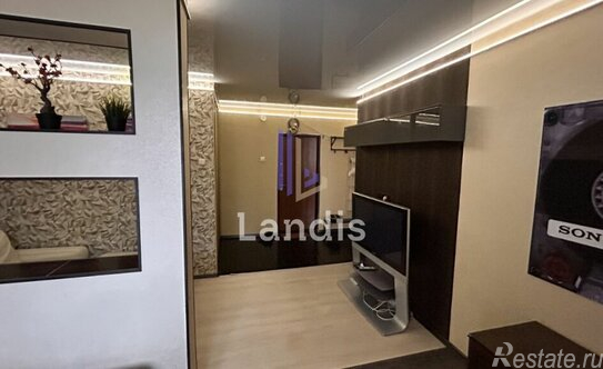 Продажа 1-комн квартиры на вторичном рынке улица Лётчика Ульянина,  д. 2