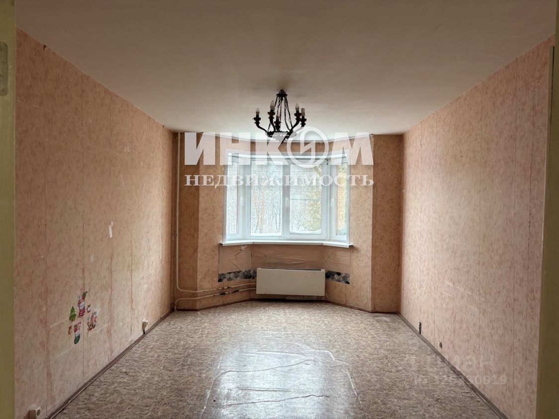 Продажа 4-комн квартиры на вторичном рынке Нахабино пгт, улица 11 Саперов, 3
