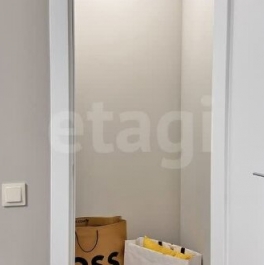 Продажа 2-комн квартиры на вторичном рынке Новорублёвская улица,  д. 13