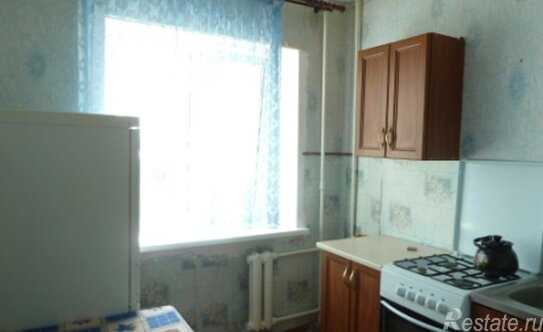 Продажа 2-комн квартиры на вторичном рынке Болотниковская улица,  д. 28 к2