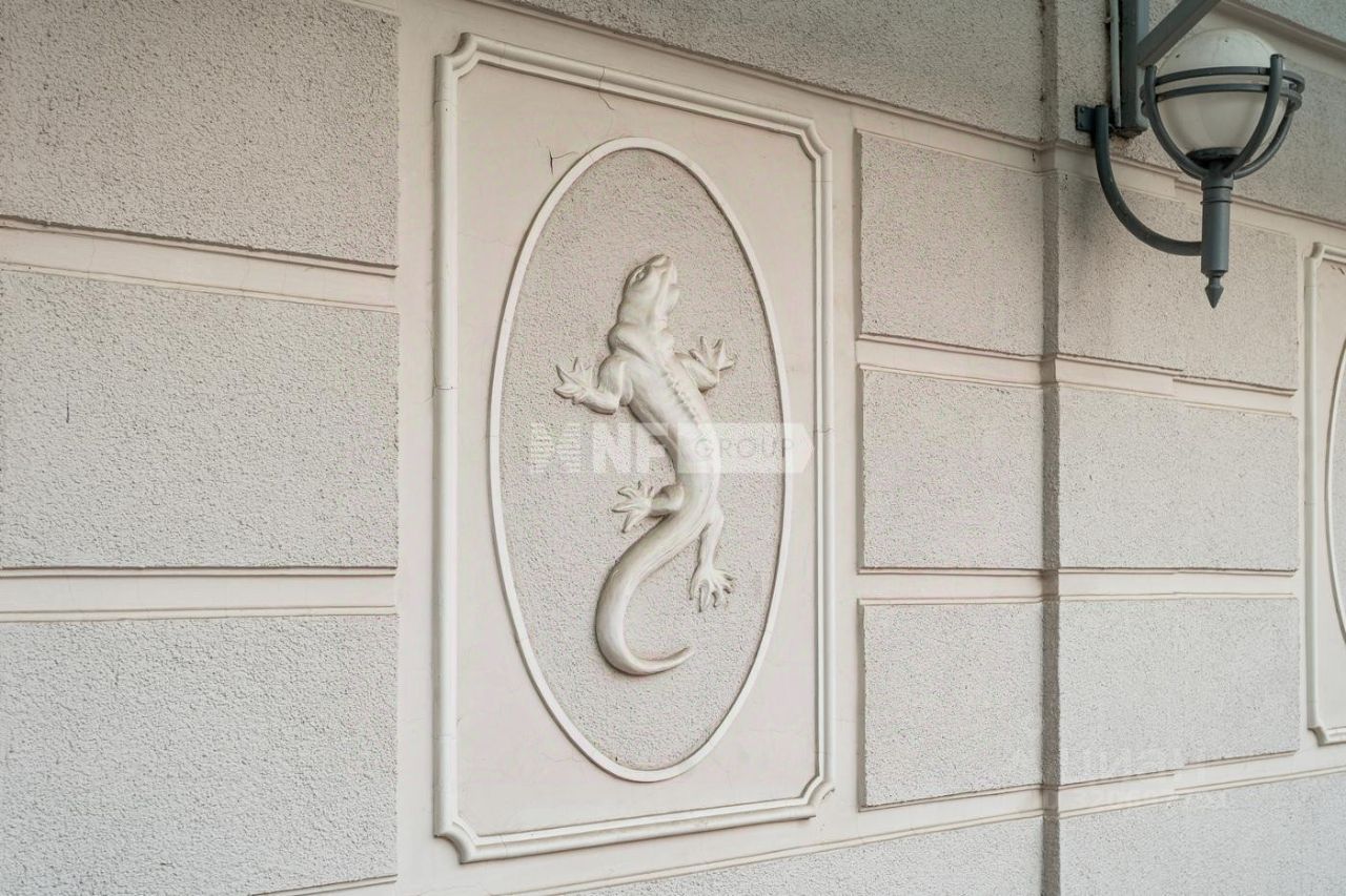 Продажа 4-комн квартиры на вторичном рынке Динамовская улица, 2