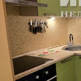 Продажа 1-комн квартиры на вторичном рынке Нахабино пгт, улица Белобородова, 6