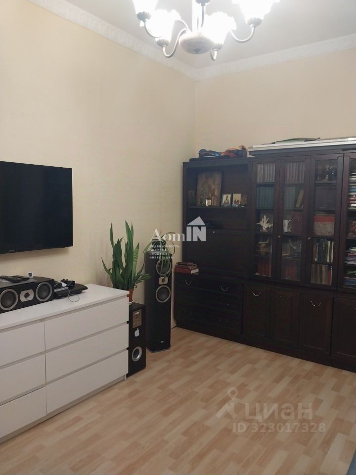 Продажа 2-комн квартиры на вторичном рынке Приморский проспект, 19